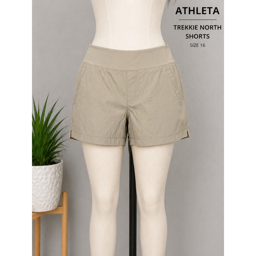 Athleta Trekkie North Shorts 16 Hiking Travel Utility Minimalist Athleisure